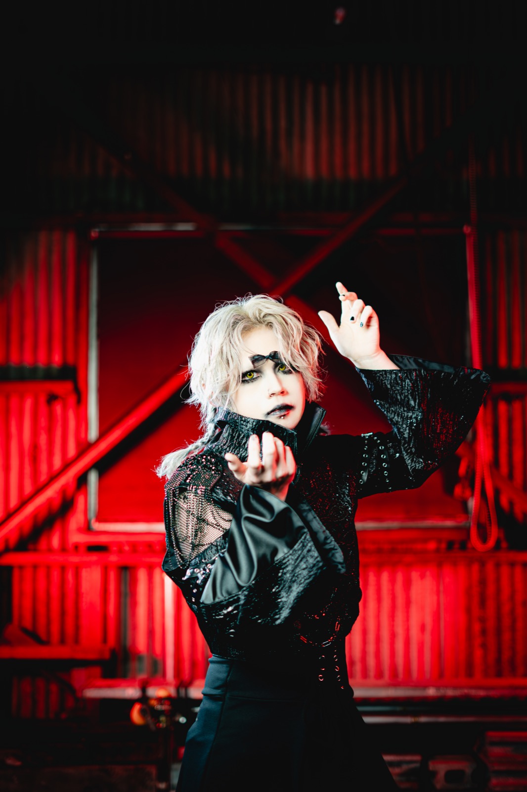 鉄槌 artist photo